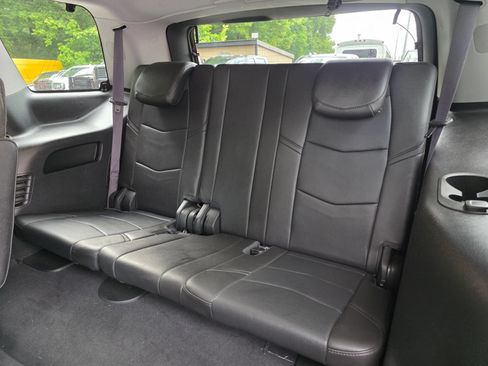 Used 2016 Cadillac Escalade Premium AWD/4WD image 29