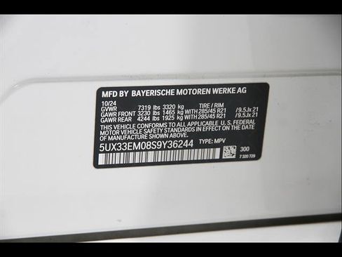 Used 2025 BMW X7 M60i AWD/4WD image 22