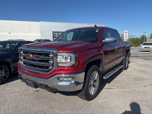 Used 2018 GMC Sierra 1500 SLT w/ SLT Premium Package image 2