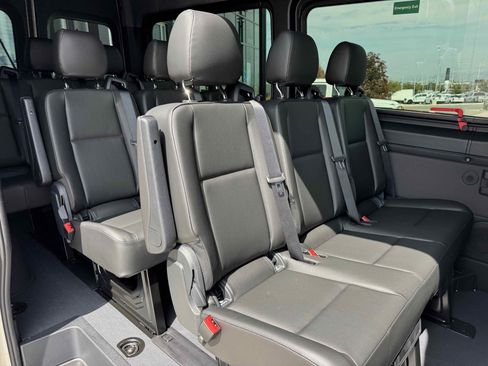 New 2025 Mercedes-Benz Sprinter 2500 image 27