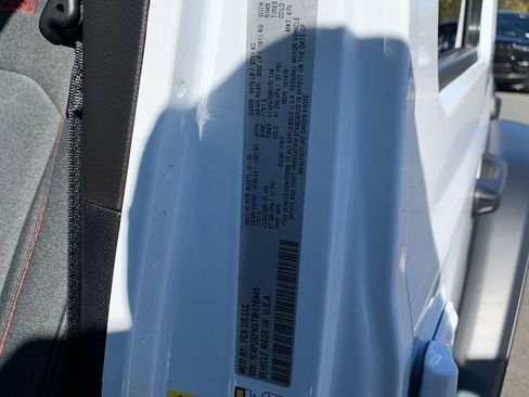 New 2026 Jeep Wrangler Unlimited Rubicon image 38