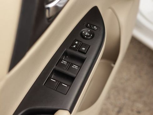 Used 2014 Honda Accord EX-L image 25