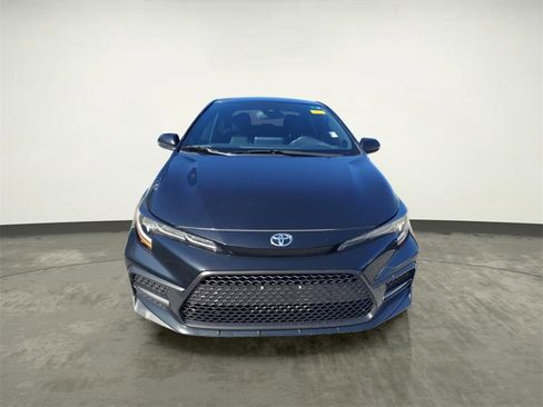 Used 2020 Toyota Corolla XSE image 8