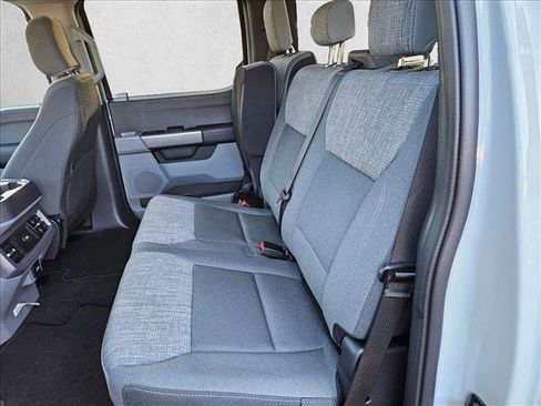 New 2026 Ford F250 XLT w/ FX4 Off-Road Package image 12