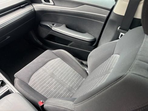 Used 2025 Kia K5 LXS FWD image 14