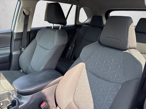 Certified 2025 Toyota RAV4 XLE AWD/4WD image 20