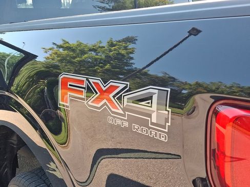 Used 2021 Ford F150 Lariat w/ Equipment Group 502A High AWD/4WD image 30