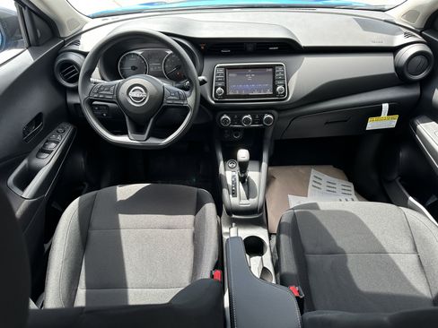 New 2025 Nissan Kicks Play S image 22