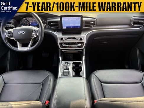 Used 2021 Ford Explorer XLT w/ Equipment Group 202A AWD/4WD image 12