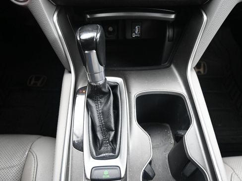 Used 2019 Honda Accord EX-L image 18