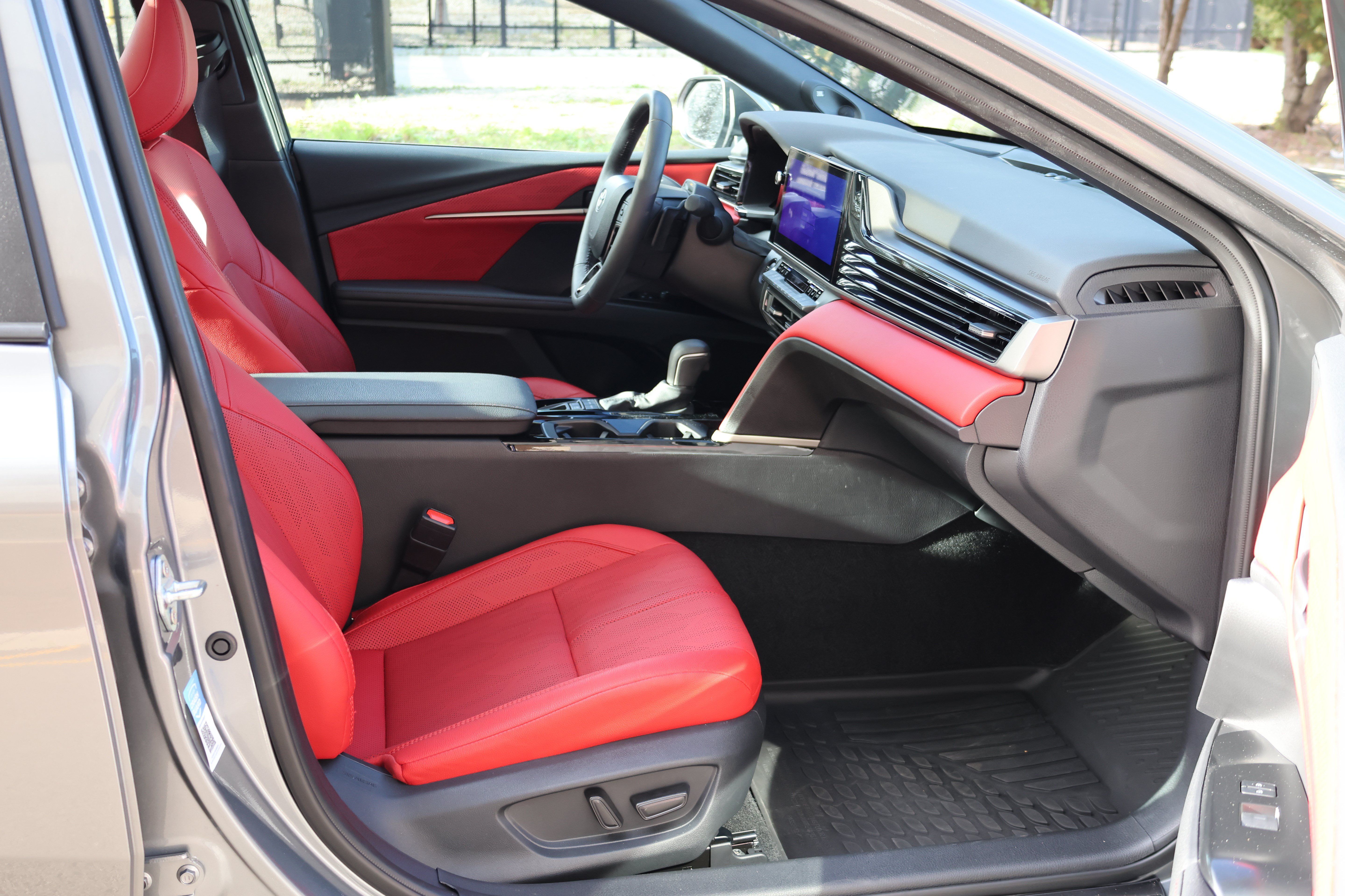Used 2025 Toyota Camry XSE w/ Premium Plus Package AWD/4WD image 37