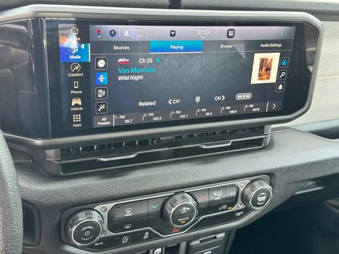 Used 2025 Jeep Wrangler Unlimited Sport AWD/4WD image 21