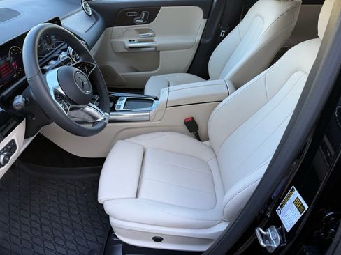 Certified 2026 Mercedes-Benz GLA 250 4MATIC image 9