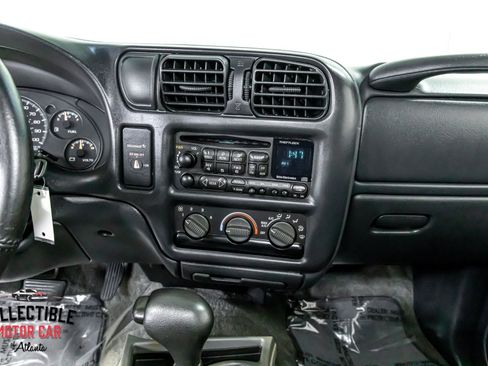 Used 2000 Chevrolet S10 Pickup LS w/ Preferred Equipment Group RWD image 83