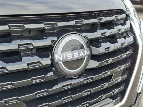 Used 2024 Nissan Kicks SV image 34