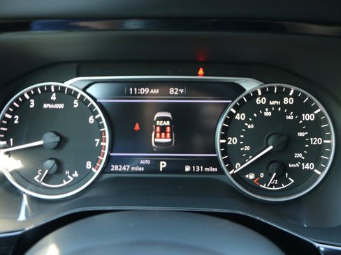 Used 2024 Nissan Pathfinder Rock Creek AWD/4WD image 35
