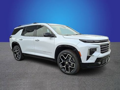 New 2026 Chevrolet Traverse High Country FWD image 2