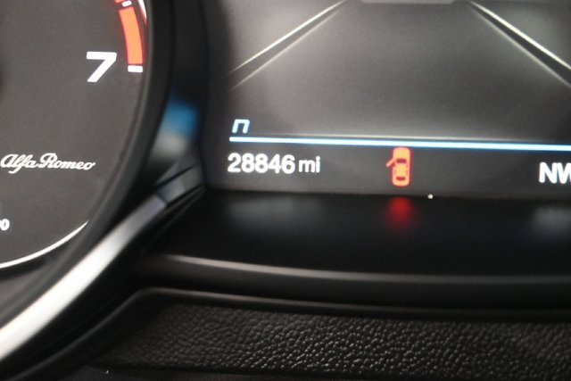 Used 2023 Alfa Romeo Stelvio Veloce AWD/4WD image 33