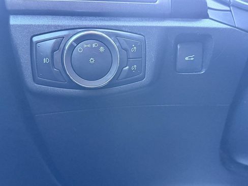 Used 2017 Ford Fusion SE w/ Equipment Group 201A FWD image 32