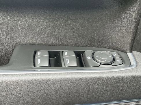 Used 2025 Chevrolet Silverado 1500 LT w/ Safety Package image 22