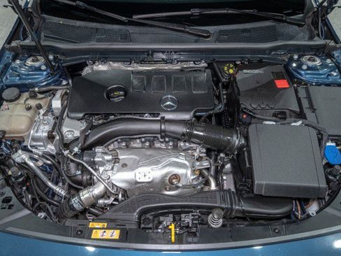 Used 2022 Mercedes-Benz CLA 250 4MATIC image 23