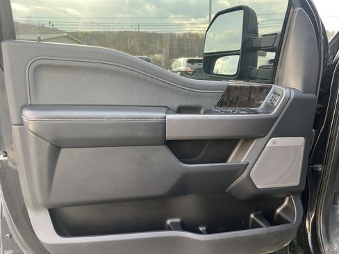 Used 2024 Ford F250 Lariat AWD/4WD image 16