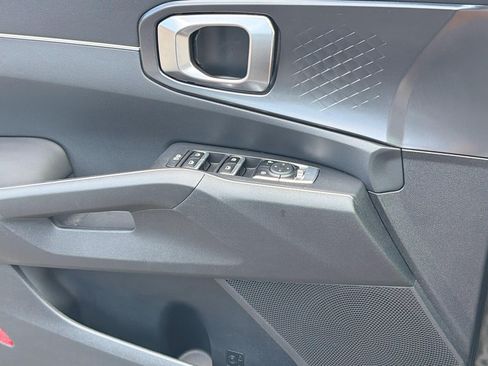 Used 2024 Kia Sorento S w/ Panoramic Sunroof Package FWD image 24