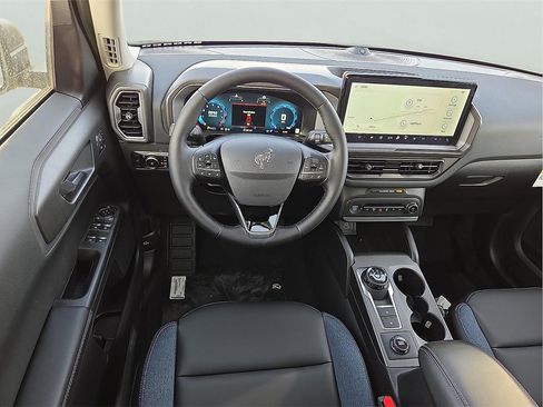 New 2025 Ford Bronco Outer Banks image 10