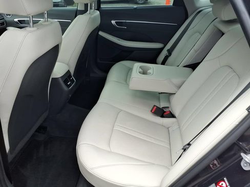 Used 2023 Hyundai Sonata Limited w/ Cargo Package FWD image 19