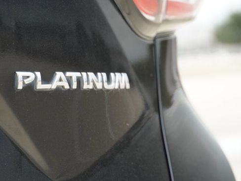 Used 2017 Nissan Murano Platinum image 8