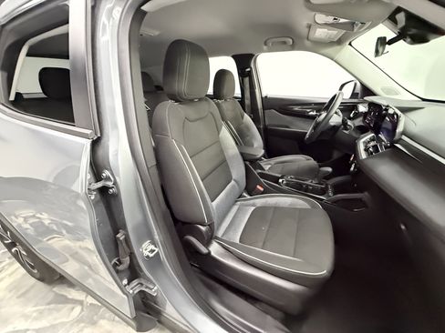 Used 2025 Chevrolet TrailBlazer LT image 20