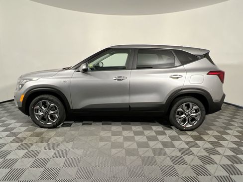 New 2026 Kia Seltos LX image 5