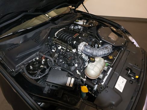 Used 2018 Ford Mustang GT Premium w/ GT Performance Package RWD image 54
