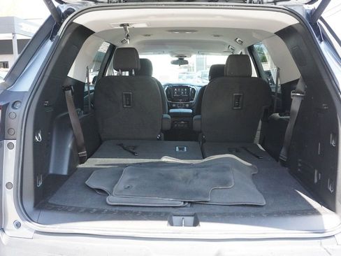 Used 2020 Chevrolet Traverse LT AWD/4WD image 17