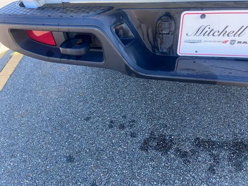 Certified 2023 Jeep Gladiator Overland image 11