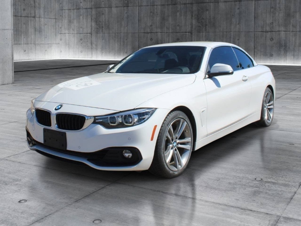 Used 2019 BMW 430i Convertible w/ Convenience Package RWD image 10