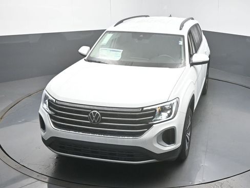 New 2026 Volkswagen Atlas SE FWD image 38