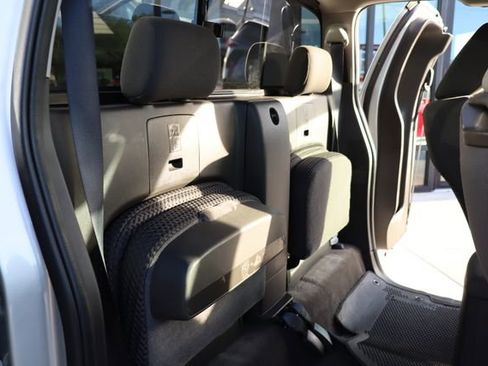 Used 2013 Nissan Frontier SV w/ SV Value Truck Pkg image 12