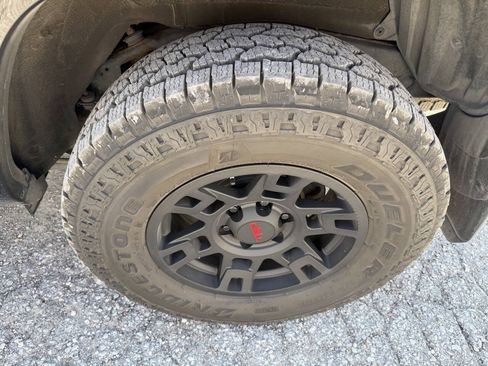 Used 2014 Toyota 4Runner SR5 Premium w/ Convenience Package AWD/4WD image 10