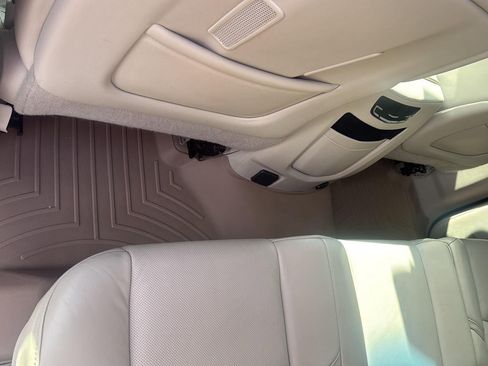 Used 2015 Cadillac Escalade Luxury AWD/4WD image 17