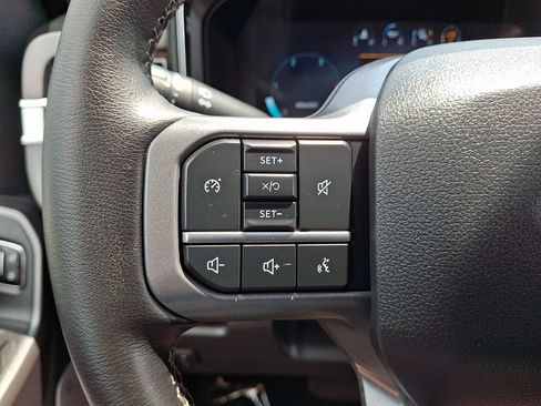 Used 2025 Ford F250 Lariat AWD/4WD image 22