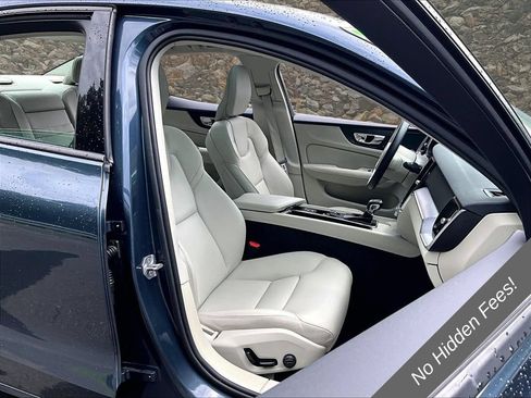 Used 2019 Volvo S60 T6 Momentum w/ Premium Package AWD/4WD image 7
