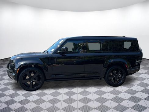 New 2026 Land Rover Defender 130 X-Dynamic SE AWD/4WD image 2
