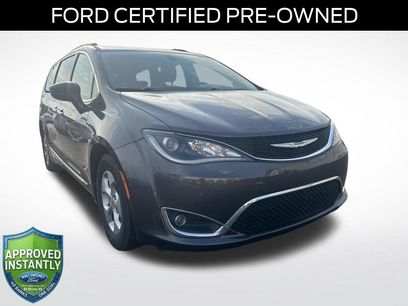 Used 2017 Chrysler Pacifica Touring-L Plus