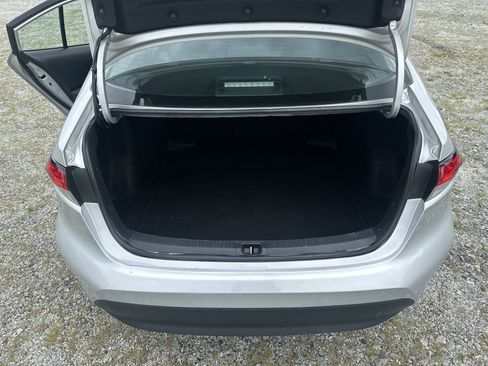 Used 2023 Toyota Corolla LE FWD image 18