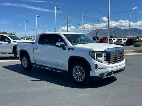 Certified 2024 GMC Sierra 1500 Denali w/ Technology Package AWD/4WD image 9