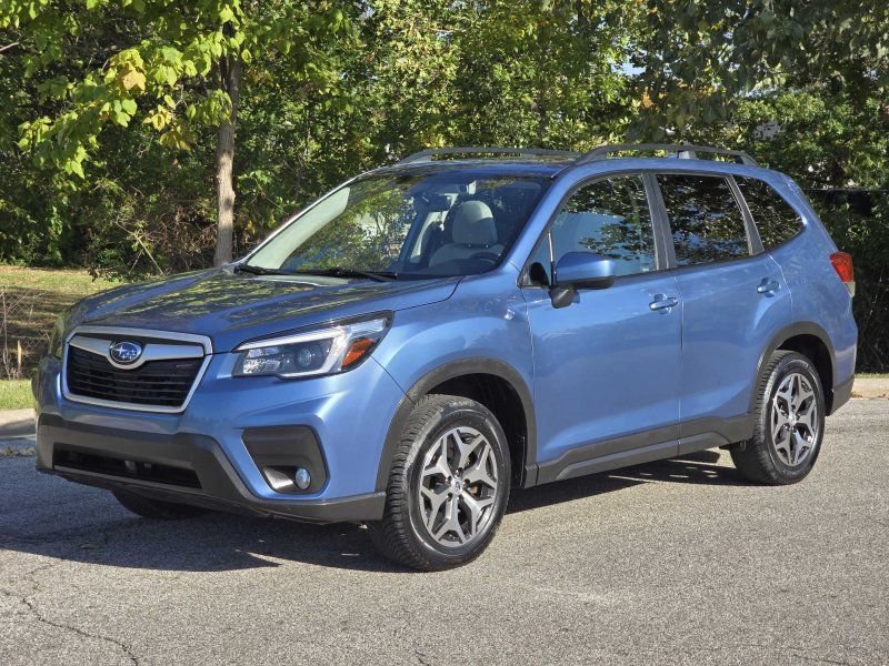 Used 2021 Subaru Forester Premium AWD/4WD image 2