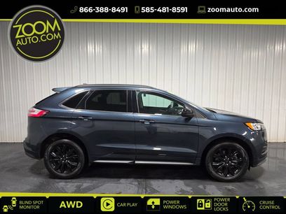 Used 2022 Ford Edge SE w/ Black Appearance Package