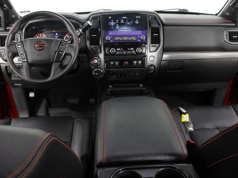 Used 2024 Nissan Titan PRO-4X w/ Pro-4x Convenience Package AWD/4WD image 12