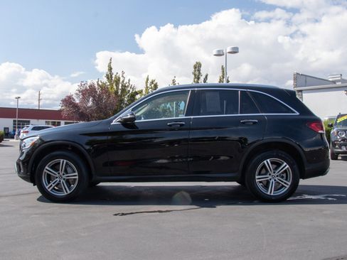 Used 2022 Mercedes-Benz GLC 300 4MATIC image 4